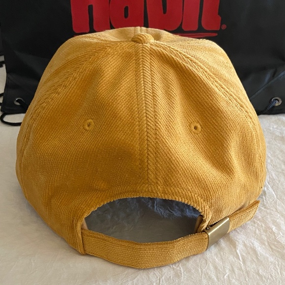 Habit Burger Bundle T-Shirt Small + Hat + Notebook + Drawstring Bag NWT ⭐️ - Picture 6 of 11